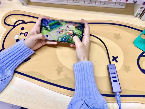 原來膝上型電腦USB HUB分線器還可以這麼玩 原來膝上型電腦USB HUB分線器還可以這麼玩