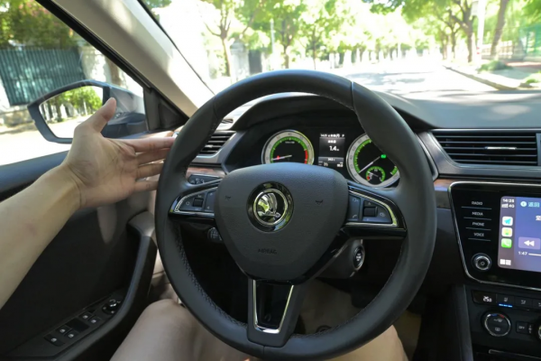 15萬買二手頂配速派,實用豪華全都有 15萬買二手頂配速派,實用豪華全都有