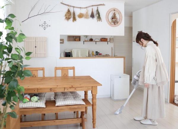 日本主婦變態級清潔!窗戶、浴霸、廚房縫隙全不放過,10分鐘搞定 日本主婦變態級清潔!窗戶、浴霸、廚房縫隙全不放過,10分鐘搞定