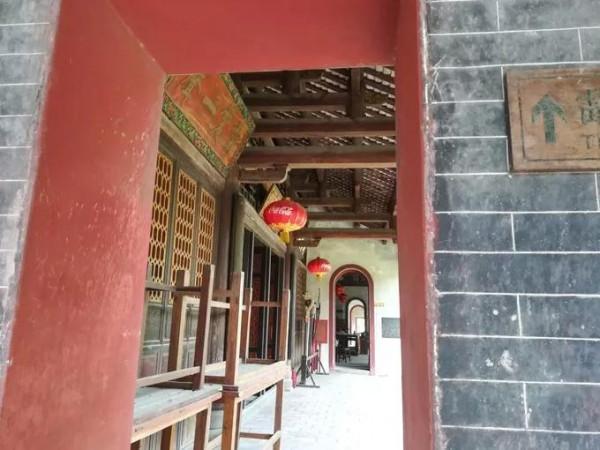 雷州有座千年古祠，全國罕見的五代石人石狗