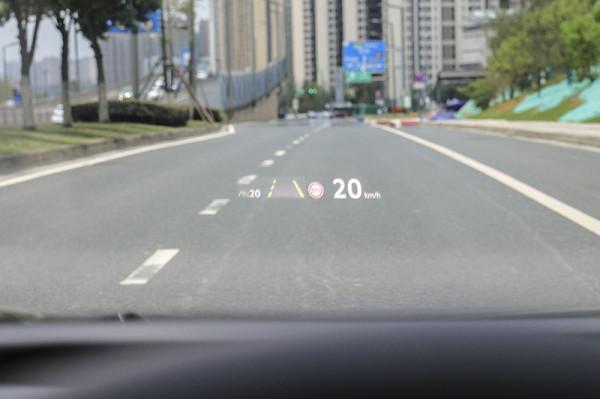 真·&quot;特供車&quot;，操控依然很&quot;燃油&quot;，一汽-大眾ID.6 CROZZ搶鮮試駕