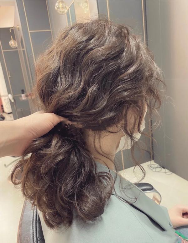 燙髮和捲髮棒捲髮,哪種更傷頭髮? 燙髮和捲髮棒捲髮,哪種更傷頭髮?