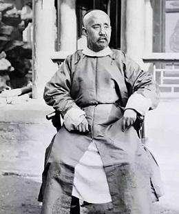 晚清官場老流氓：我搶過李鴻章，罵過左宗棠，曾國藩一見我就頭疼