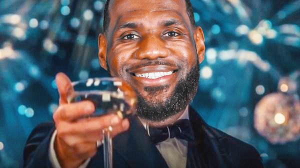 簽約2人，湖人備戰聖誕大戰！25歲前鋒馳援詹姆斯，威少再迎幫手