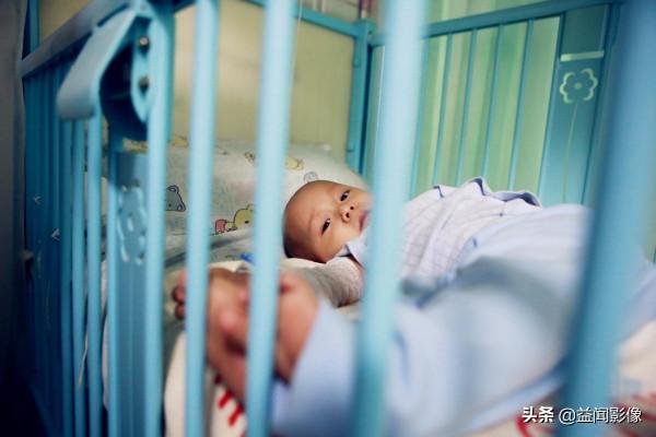 1歲幼童發熱肚脹,醫院檢查結果讓全家人崩潰:腹內腫瘤已拳頭大 1歲幼童發熱肚脹,醫院檢查結果讓全家人崩潰:腹內腫瘤已拳頭大