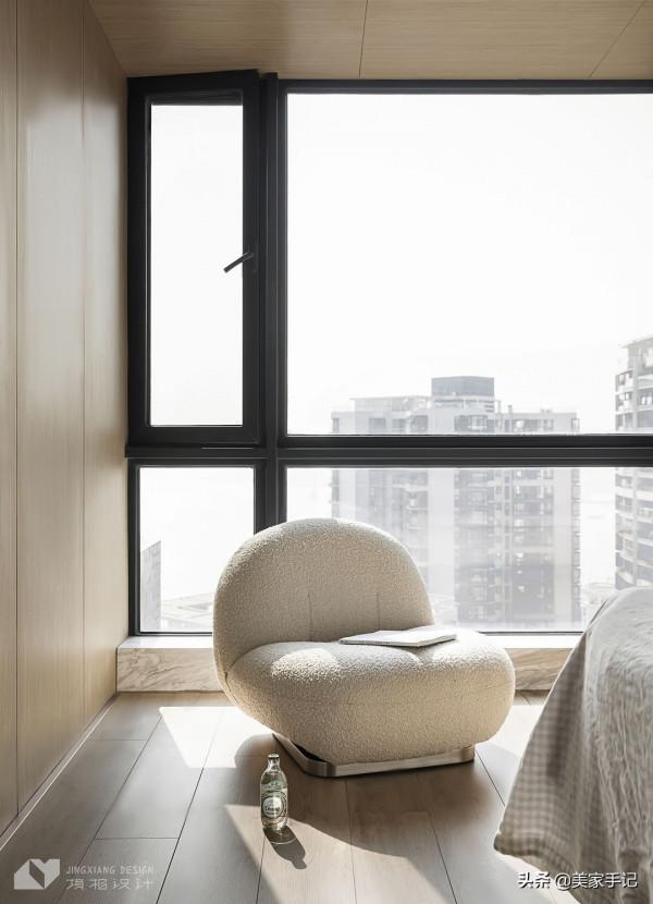 深圳夫妻136㎡的家，僅憑一個客廳就圈粉無數，不要電視牆太香了