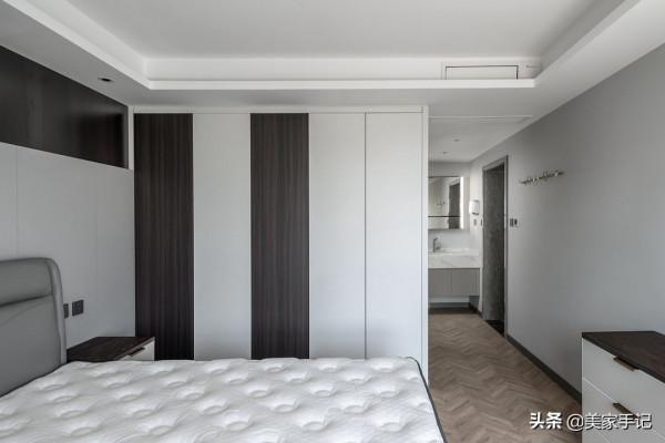 她家138㎡大宅，一進門玄關就把我迷住，客廳設計太棒了！曬一曬