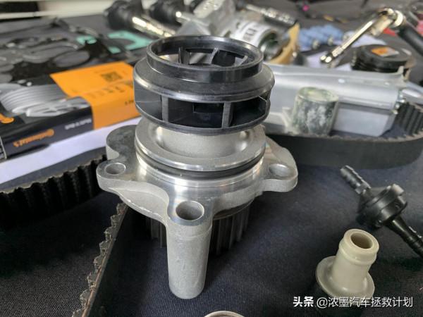 「至臻情懷」一臺老傢伙的重生路,修復煥新一臺戰損級帕薩特B5 「至臻情懷」一臺老傢伙的重生路,修復煥新一臺戰損級帕薩特B5