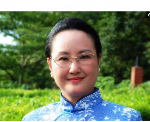 整容老去和自然老去有何區別?4對同齡貌美女星今昔對比差距大 整容老去和自然老去有何區別?4對同齡貌美女星今昔對比差距大