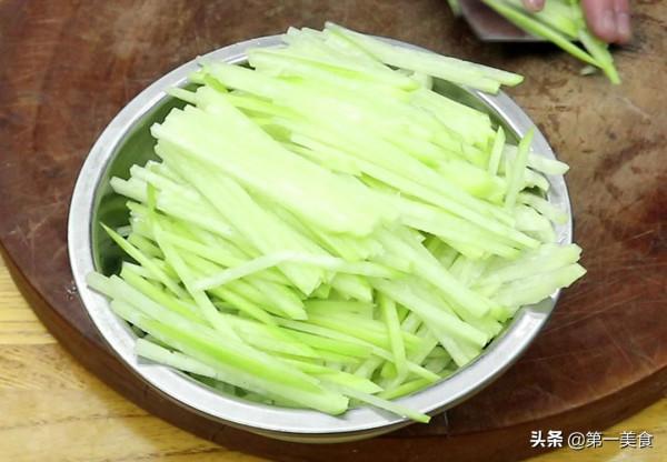 冬天蘿蔔是個寶，學會這4種做法，簡單美味，天天吃都不膩