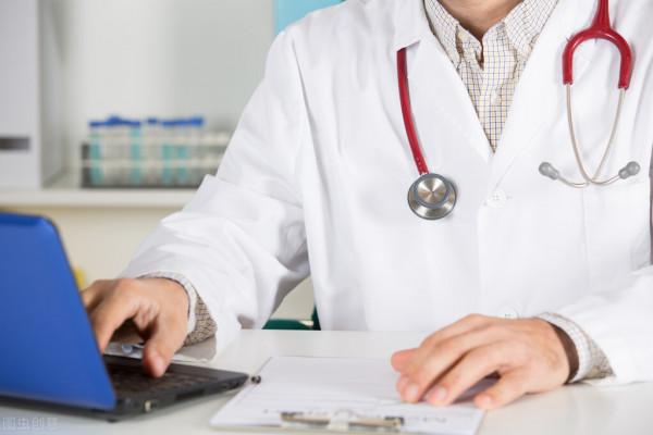 腎衰竭來臨總是“不聲不響”？3個早期症狀，可能都被你忽視了