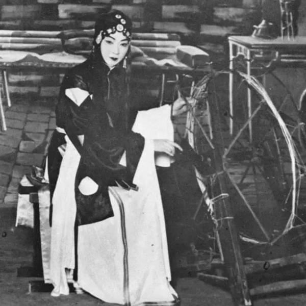 範梅強:梅蘭芳孫輩唯一從事戲曲者,難忘祖訓,遺憾家族已無男旦 範梅強:梅蘭芳孫輩唯一從事戲曲者,難忘祖訓,遺憾家族已無男旦