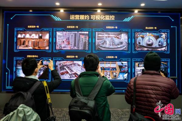 新春走基層|探訪“亞洲一號”無人分揀中心智慧化構建電商物流“新基建”未來 新春走基層|探訪“亞洲一號”無人分揀中心智慧化構建電商物流“新基建”未來