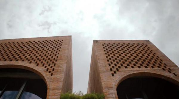 紅磚毛坯房不但能藝術也能很適用