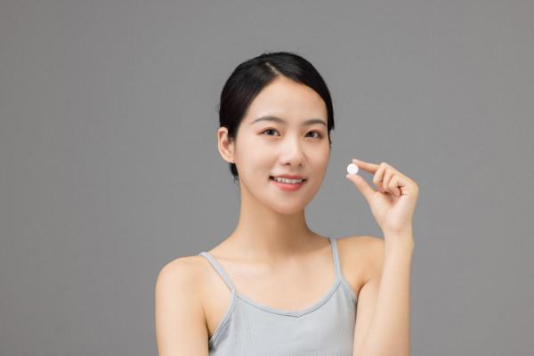 95後模特懷孕三個月後無奈流產，醫生：不吃主食葉酸缺乏導致