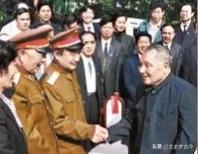1990年，張萬年卸任廣州軍區司令員，誰來接替？63歲老將扛起重任