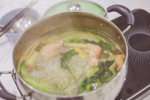 家庭聚會美食，即開即熱，美味告別等待，榮事達暢嗨盤網紅鍋體驗