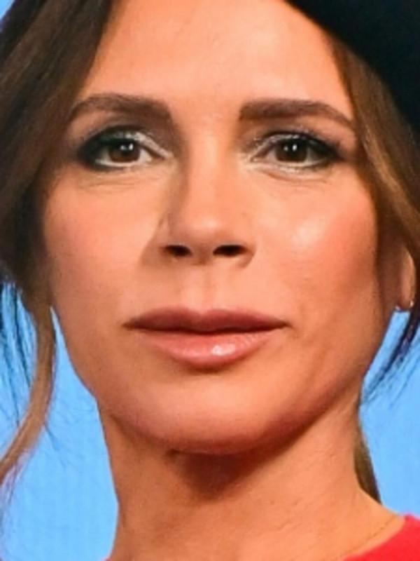 貝嫂也給弄成大厚唇了!外國觀眾看完節目狂呼:別再整了 貝嫂也給弄成大厚唇了!外國觀眾看完節目狂呼:別再整了