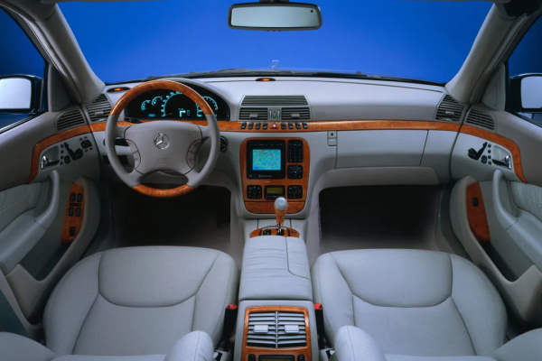 過百年曆史的豪車，賓士S級圖鑑