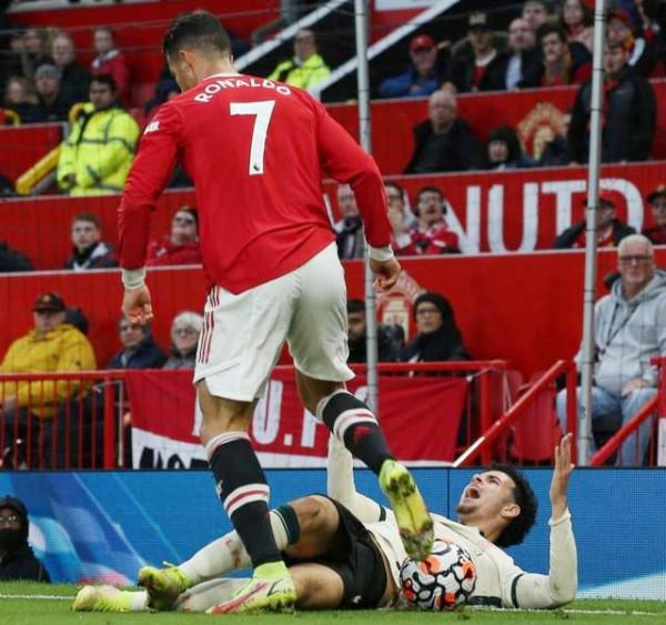 克洛普傷口撒鹽！C羅連踢3腳 裁判確認不是紅牌 利物浦5-0滿意