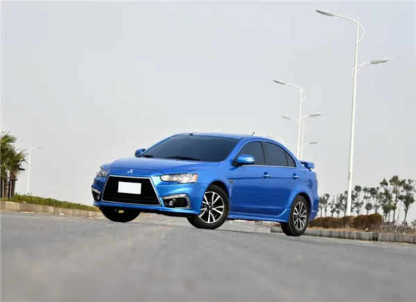 車300：這5款有價無市的車型，年份越久越值錢，二手車商都搶著要