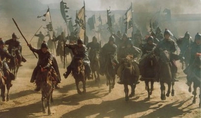 董卓一手好牌硬給打壞，真正想滅董的軍閥只有曹操、孫堅