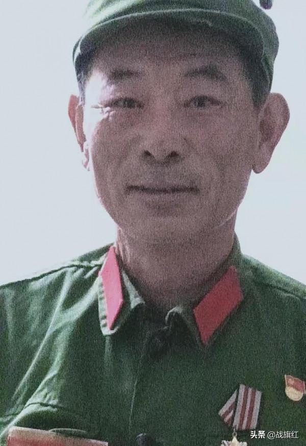 老山二等功臣回憶：衝上高地一看，不見越軍人影，躲哪去了？