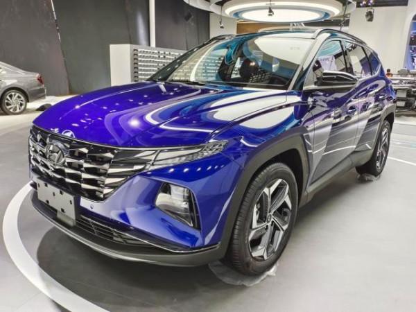 SUV第五代途勝L，標配200馬力+6.2升油耗，外觀還比較新穎