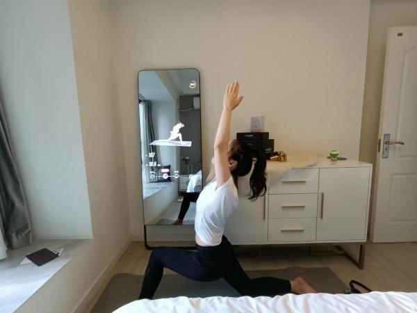 在家隨時隨地健身，FITMORE智慧健身鏡體驗，網友：減肥我又行了