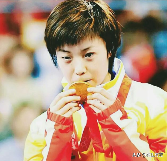 27年後再看李隼張怡寧：才明白他們的“父女情”，到底有多感動