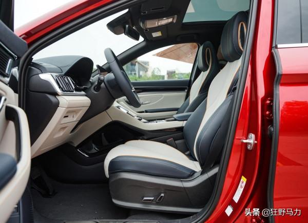 重點推薦尊貴型，比亞迪宋PLUS EV購車手冊