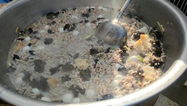 臨西老家農村坐席時拍下的！傳到網上火了