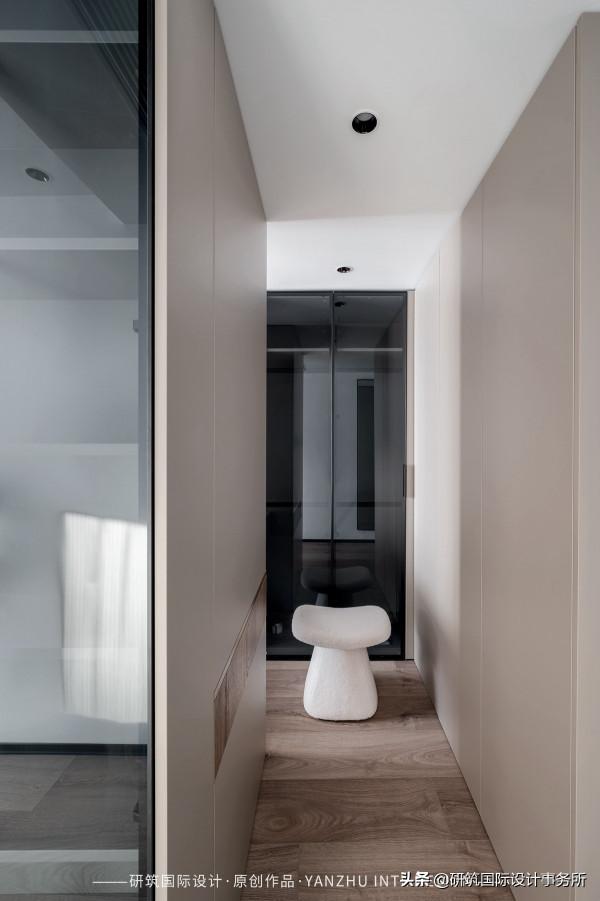 110㎡零死角，這對丁克夫妻的現代簡約宅，到處是超強儲物空間