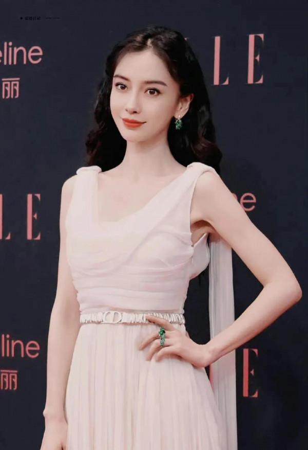 ELLE風尚大典紅毯—劉詩詩，楊冪，熱巴，韓雪，關曉彤等