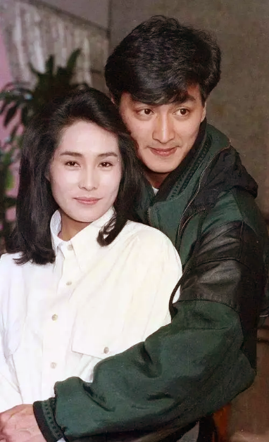 痴情何家勁:此生最愛一人,62歲仍未婚單身 痴情何家勁:此生最愛一人,62歲仍未婚單身