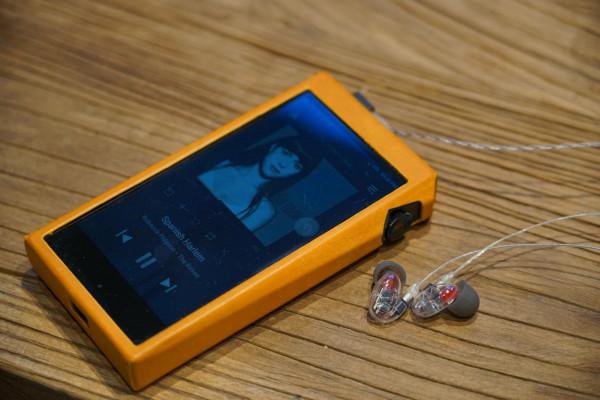 威世頓PRO X10評測：千元單動鐵耳機內卷，成本最高線材加持