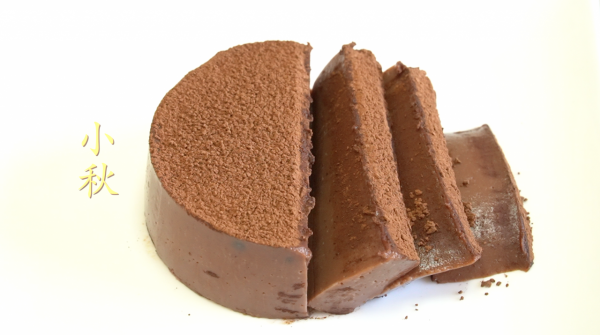 想吃慕斯蛋糕不用買,有冰箱就能做,香濃絲滑,在家也能做大廚 想吃慕斯蛋糕不用買,有冰箱就能做,香濃絲滑,在家也能做大廚