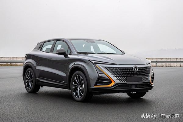 新車 | 233馬力暴躁上線!長安UNI-T 2.0T官圖釋出,競爭領克02? 新車 | 233馬力暴躁上線!長安UNI-T 2.0T官圖釋出,競爭領克02?