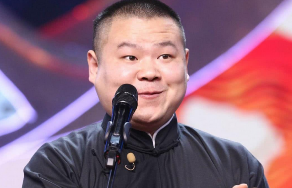 曹雲金臺上掐住岳雲鵬脖子，觀眾以為是玩笑，沒想到險些釀成大禍