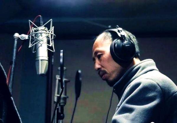 農民版“朱廣權”:被養雞耽誤的歌手,憑朗誦《再別康橋》火出圈 農民版“朱廣權”:被養雞耽誤的歌手,憑朗誦《再別康橋》火出圈