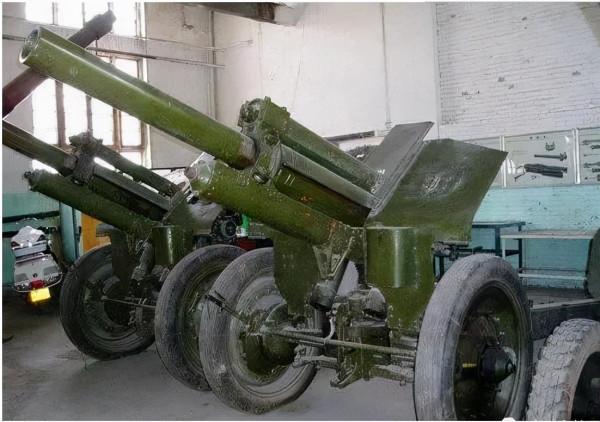 總能預知國軍行動，陳老總問原因，葉飛笑答：跟我打牌就知道了