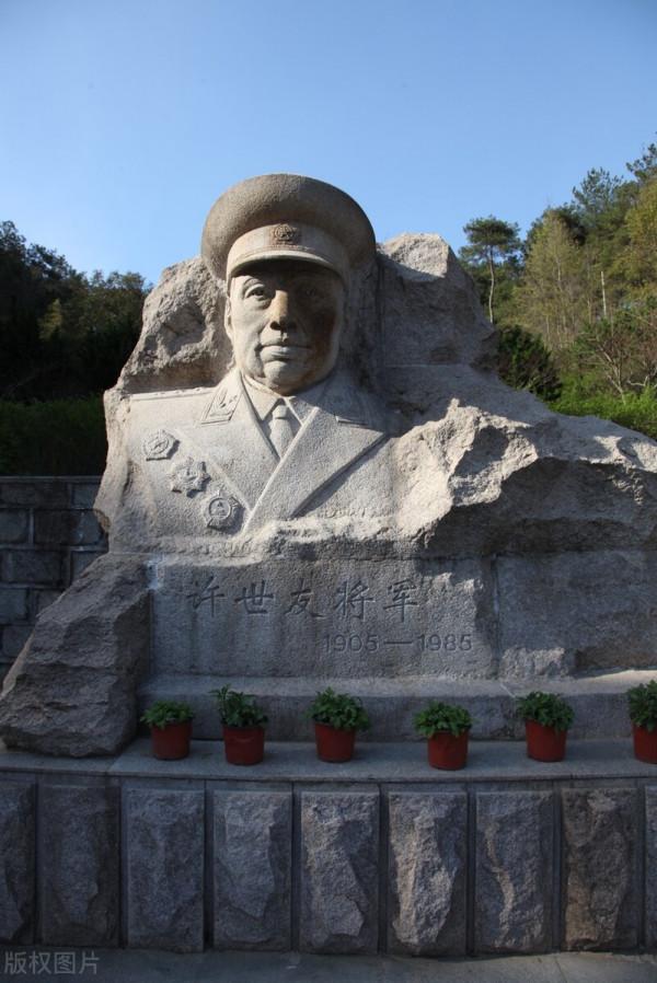 許世友回憶錄｜活不繳槍死不丟屍不消滅敵人不回頭