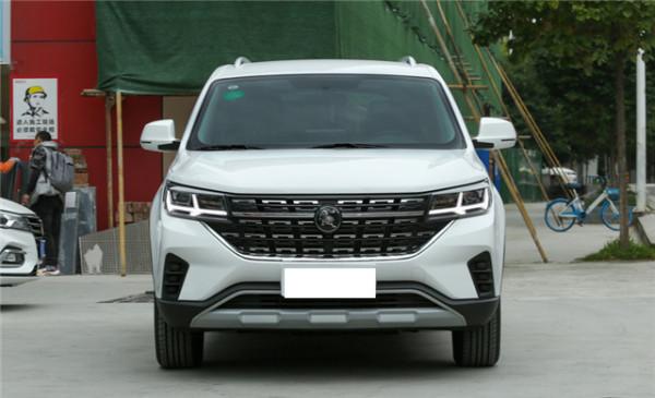 體驗東風風行T5，緊湊型SUV，外觀漂亮，搭載1&period;6L發動機