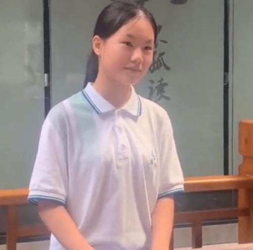16歲女孩表示“懶得考清華”,高考成績公佈後,眾人沉默了 16歲女孩表示“懶得考清華”,高考成績公佈後,眾人沉默了
