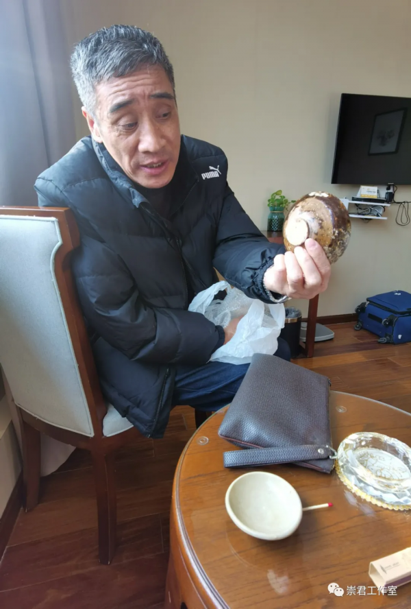 千年老宣紙和民國刀（畫家冉崇君）