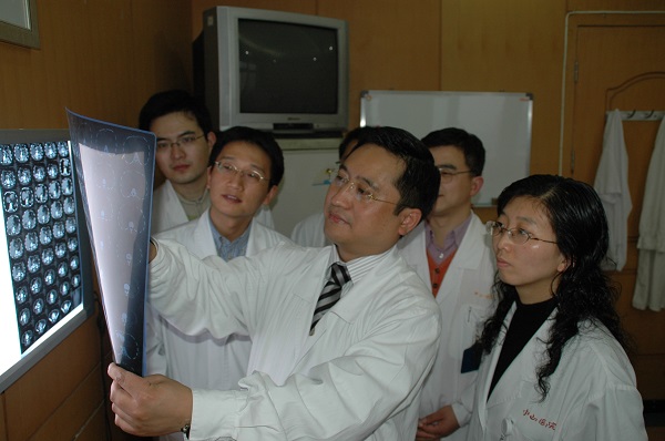 中山醫院周儉團隊:研究肝癌三大臨床痛點,把肝癌變成慢性病 中山醫院周儉團隊:研究肝癌三大臨床痛點,把肝癌變成慢性病