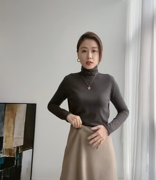 上了年紀的女人要遠離4個穿衣雷區，拉低氣質不說，還特別顯老