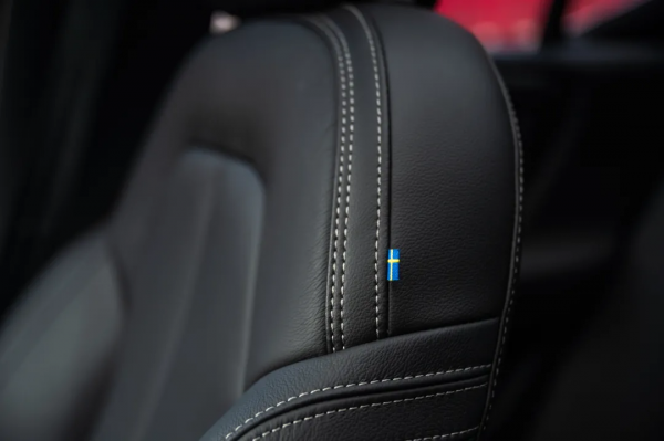 900公里準新車,還是跨省淘的——沃爾沃XC40 900公里準新車,還是跨省淘的——沃爾沃XC40