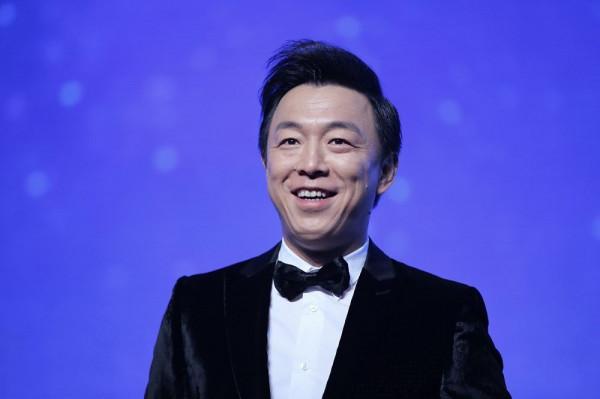 這六位娶初戀回家的男明星,不僅零緋聞,還把老婆寵成了公主 這六位娶初戀回家的男明星,不僅零緋聞,還把老婆寵成了公主