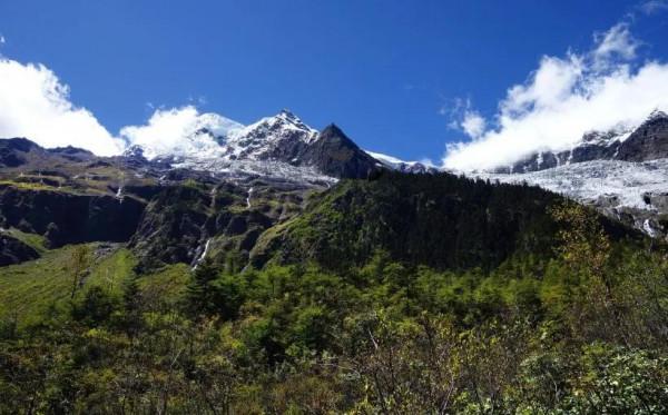 造化之功——梅里雪山。國內最美的100個地方 造化之功——梅里雪山。國內最美的100個地方
